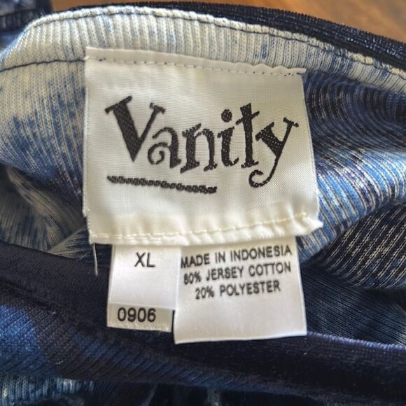 VanityTop - Picture 8 of 11